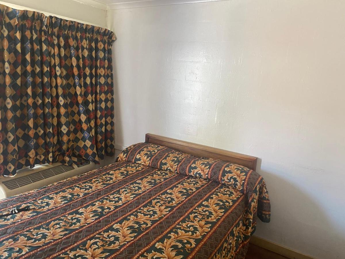 Johnston'S Motel ガーバービル エクステリア 写真